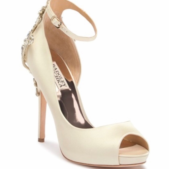 Badgley Mischka Embellished peep toe sandals - Picture 7 of 8